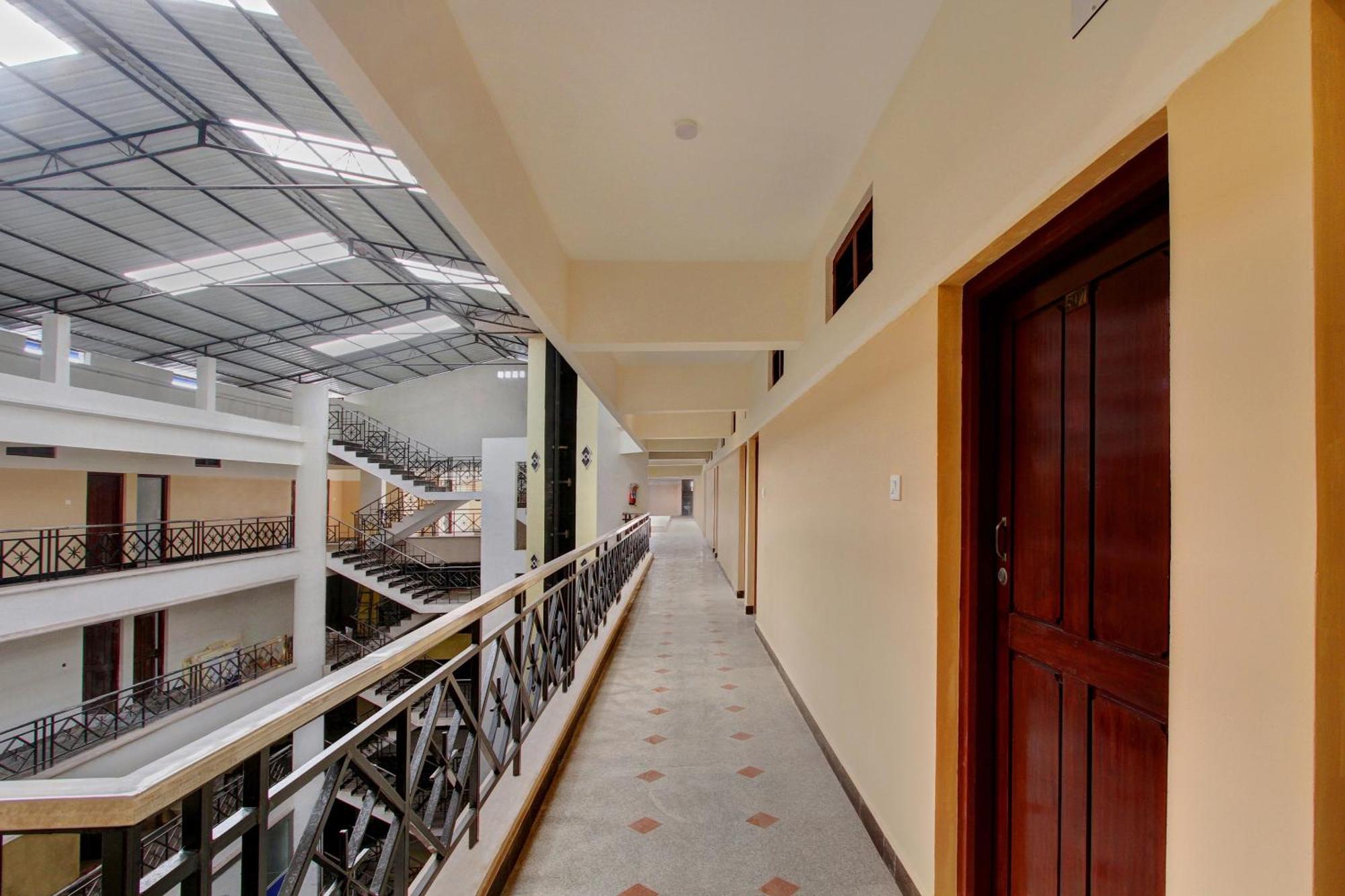 Hotel O Century Park Kāsaragod Kültér fotó